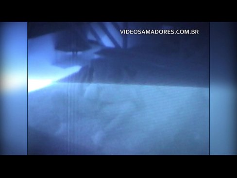 ❤️ Ər arvadını sikən qonşunu filmə çəkir və onun boynuzlu olduğunu öyrənir ❤️❌ Evdə hazırlanan porno bizdə az.kanalmoscow.ru