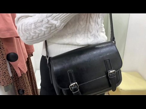 ❤️ Gənc qadın FeralBerry-nin fitinq otağında dildo ilə ictimai masturbasiyası ❤️❌ Evdə hazırlanan porno bizdə az.kanalmoscow.ru
